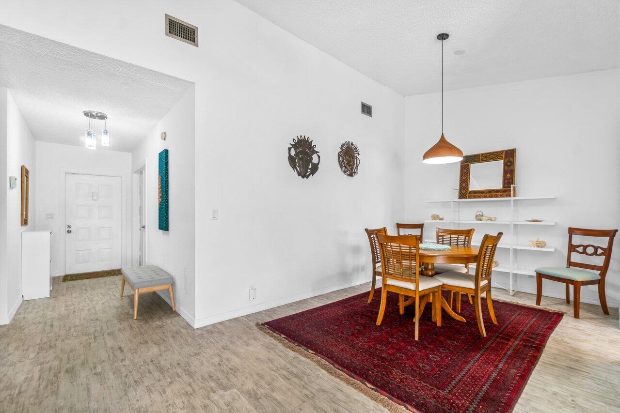 848 Lago Road Delray Beach, FL 33445 - Photo 17 of 36 Dining Room