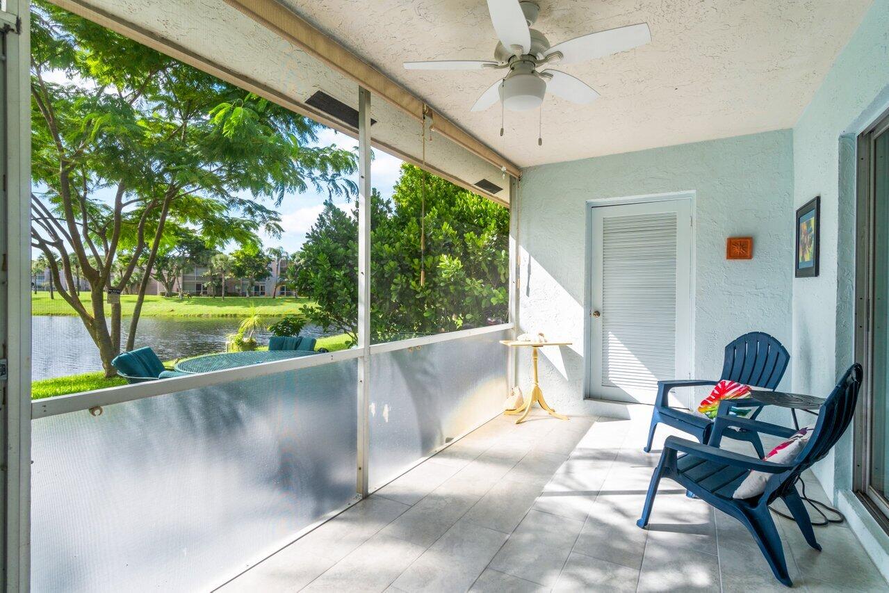 848 Lago Road Delray Beach, FL 33445 - Photo 25 of 36 Screened Porch