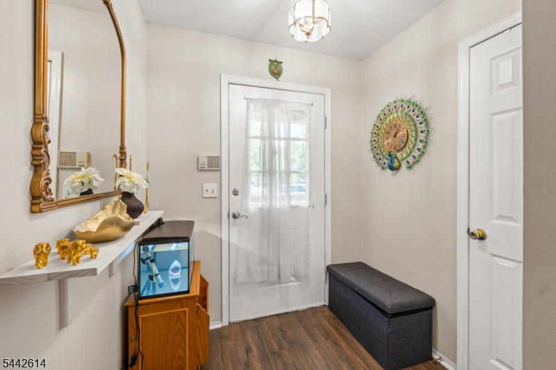 16 Estate Road Hillsborough, NJ 08844 - Photo 7 of 38