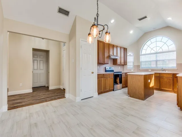 $2,600 | 2336 Red Maple Road, Flower Mound, TX 75022