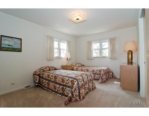 744 Illinois Road Wilmette, IL 60091 - Photo 12 of 16