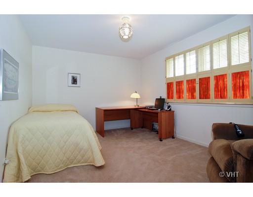 744 Illinois Road Wilmette, IL 60091 - Photo 14 of 16
