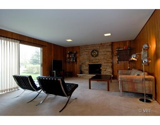 744 Illinois Road Wilmette, IL 60091 - Photo 8 of 16