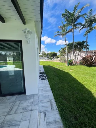 $4,600 | 11755 Southwest 37th Street, Miami, FL 33175
