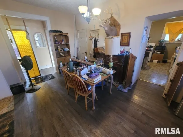 $69,900 | 511 Southeast 4th Street, Fairfield, IL 62837