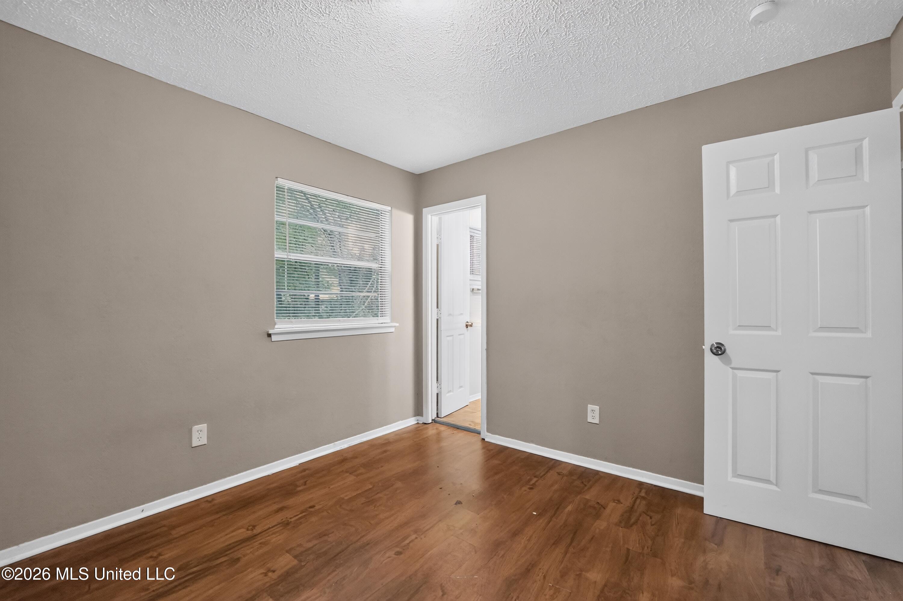 6558 Van Buren Road Jackson, MS 39213 - Photo 23 of 39 26_6558_Van_Buren_Rd-Bedroom-9122