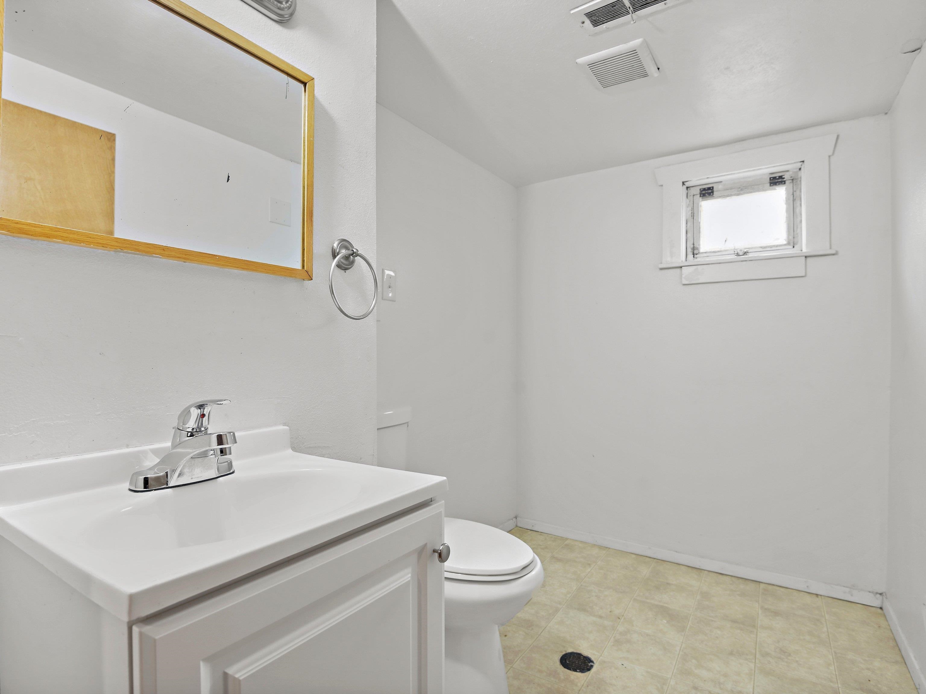 2711 North Ash Street Spokane, WA 99205 - Photo 13 of 19