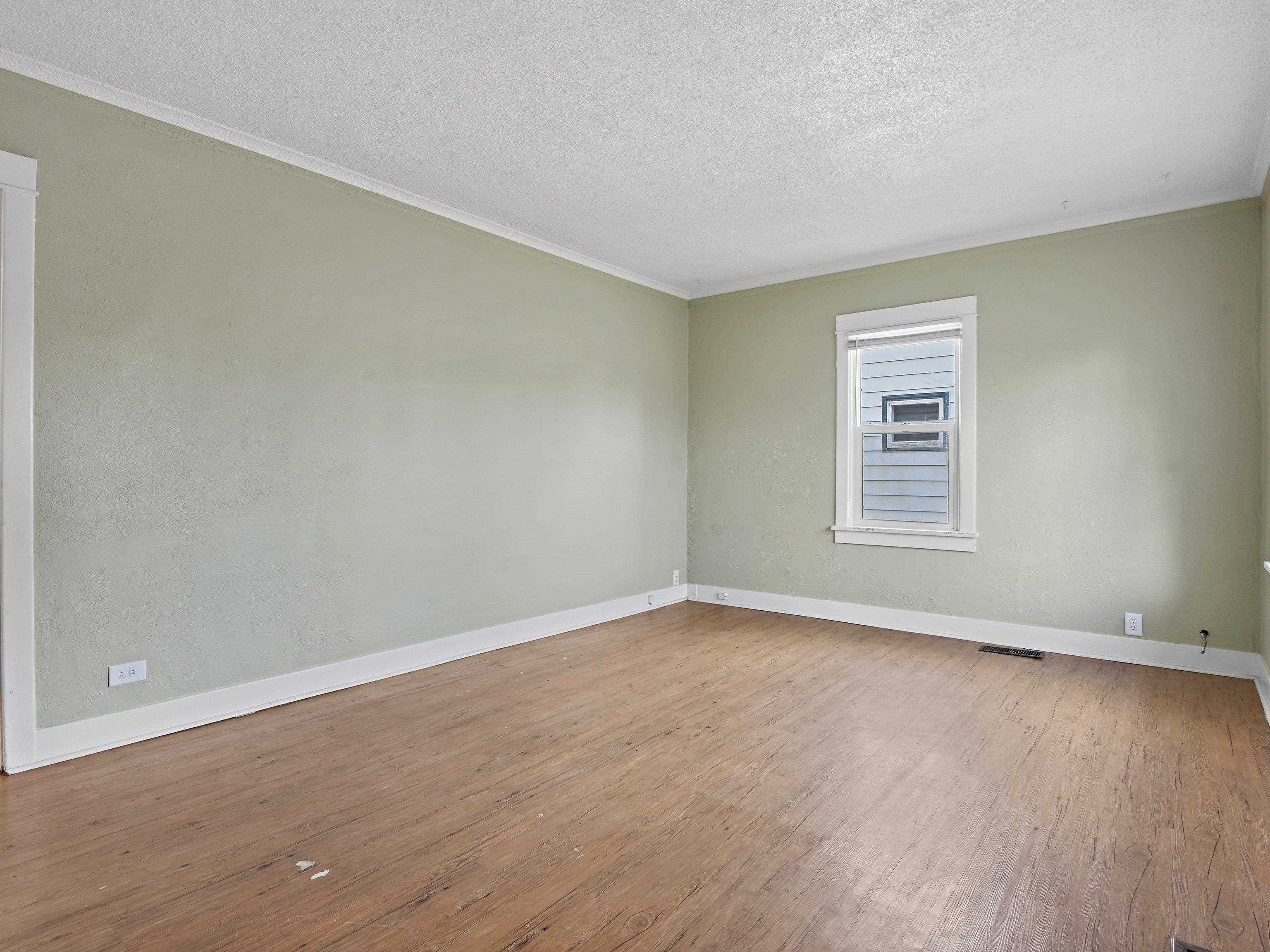 2711 North Ash Street Spokane, WA 99205 - Photo 3 of 19