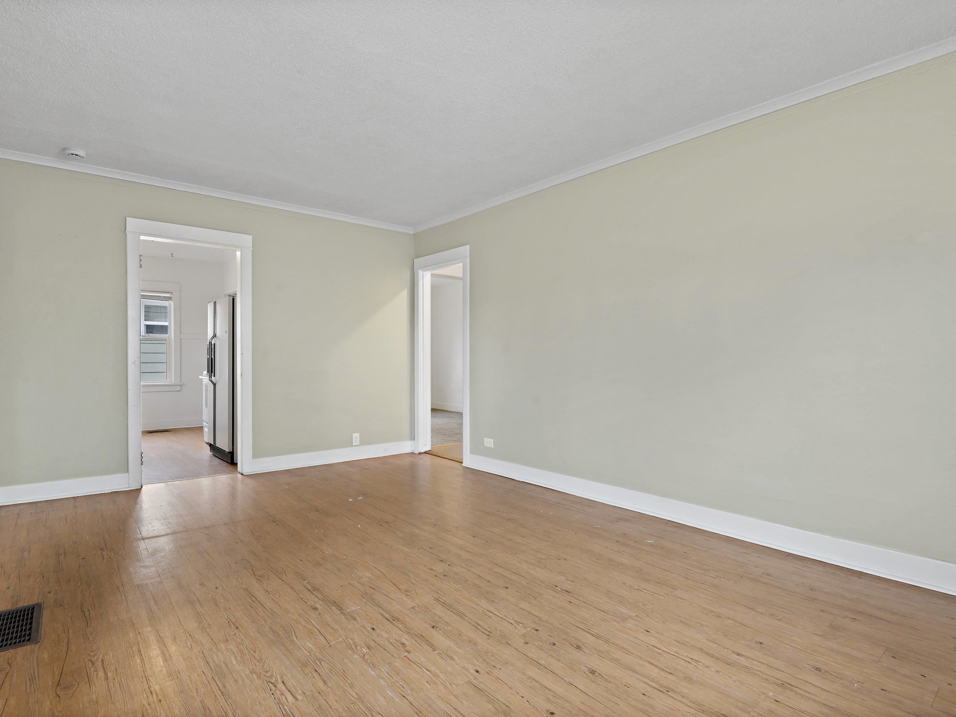 2711 North Ash Street Spokane, WA 99205 - Photo 4 of 19