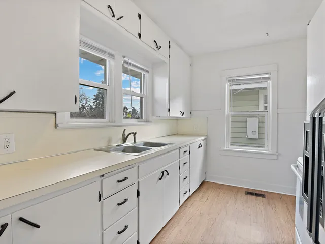 $249,900 | 2711 North Ash Street, Spokane, WA 99205