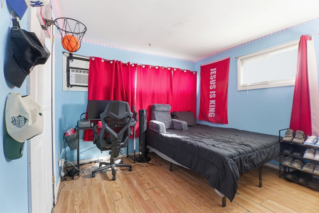 39 Groton Street Springfield, MA 01129 - Photo 26 of 41