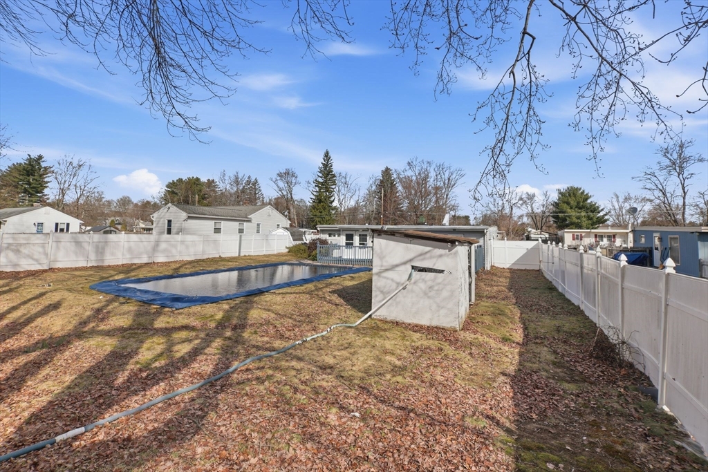 39 Groton Street Springfield, MA 01129 - Photo 37 of 41