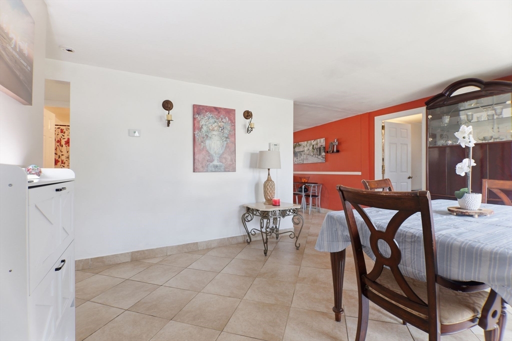 39 Groton Street Springfield, MA 01129 - Photo 6 of 41