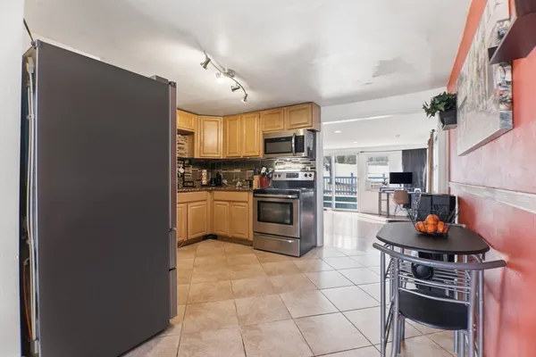 $294,900 | 39 Groton Street, Springfield, MA 01129