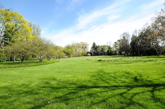 900 Hill Road Winnetka, IL 60093 - Photo 2 of 8