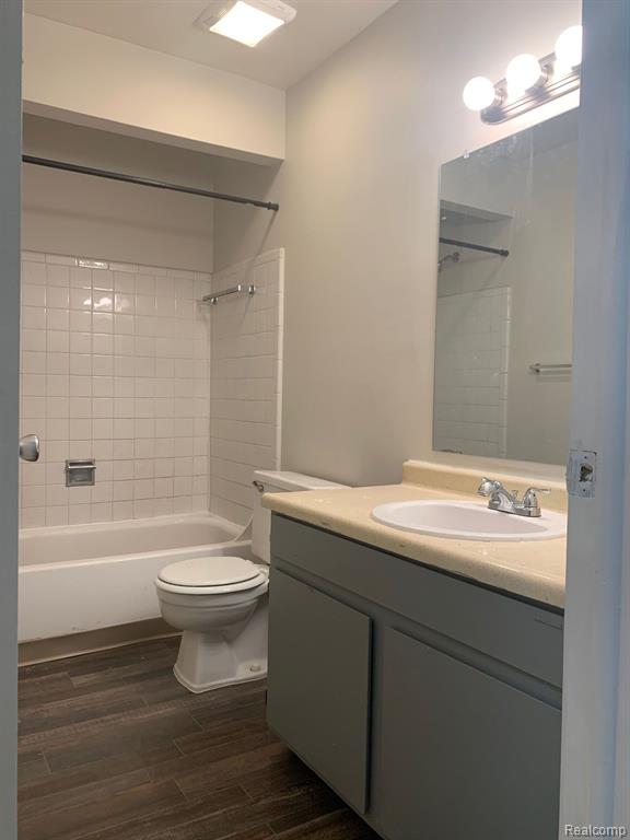 19250 Wick Road, Unit 208 Allen Park, MI 48101 - Photo 6 of 11