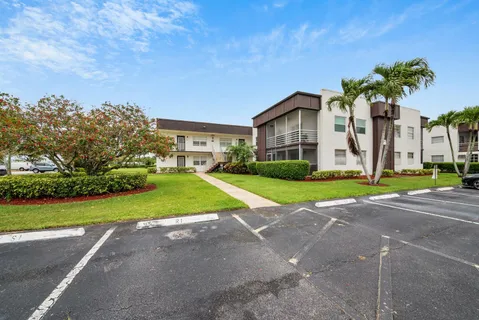 $125,000 | 677 Normandy Lane, Delray Beach, FL 33484