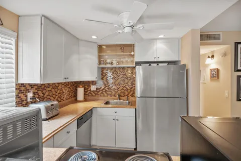 $125,000 | 677 Normandy Lane, Delray Beach, FL 33484