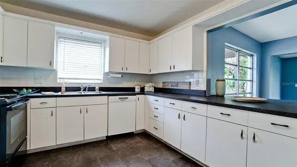 $359,000 | 3704 17th Avenue West, Bradenton, FL 34205