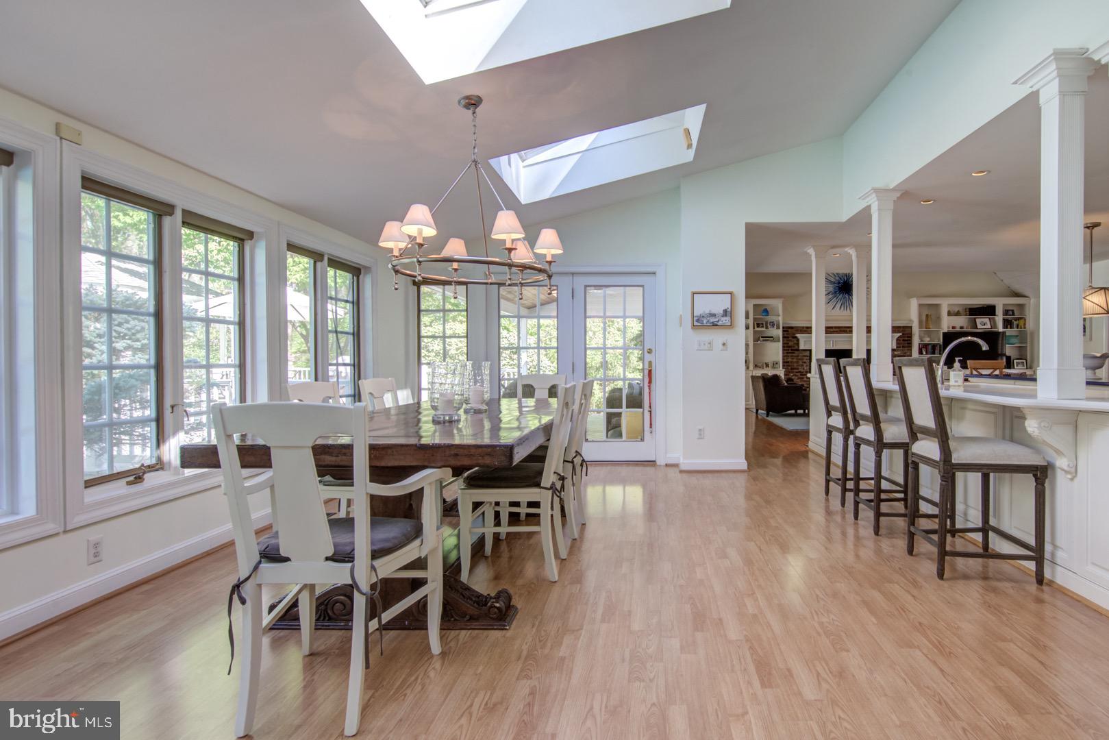 125 Graham Way Devon, PA 19333 - Photo 16 of 69 DINING AREA OFF OF KITCHEN