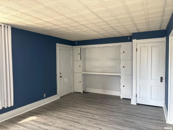 $1,300 | 901 Northeast Glen Oak Avenue, Unit 2, Peoria, IL 61603