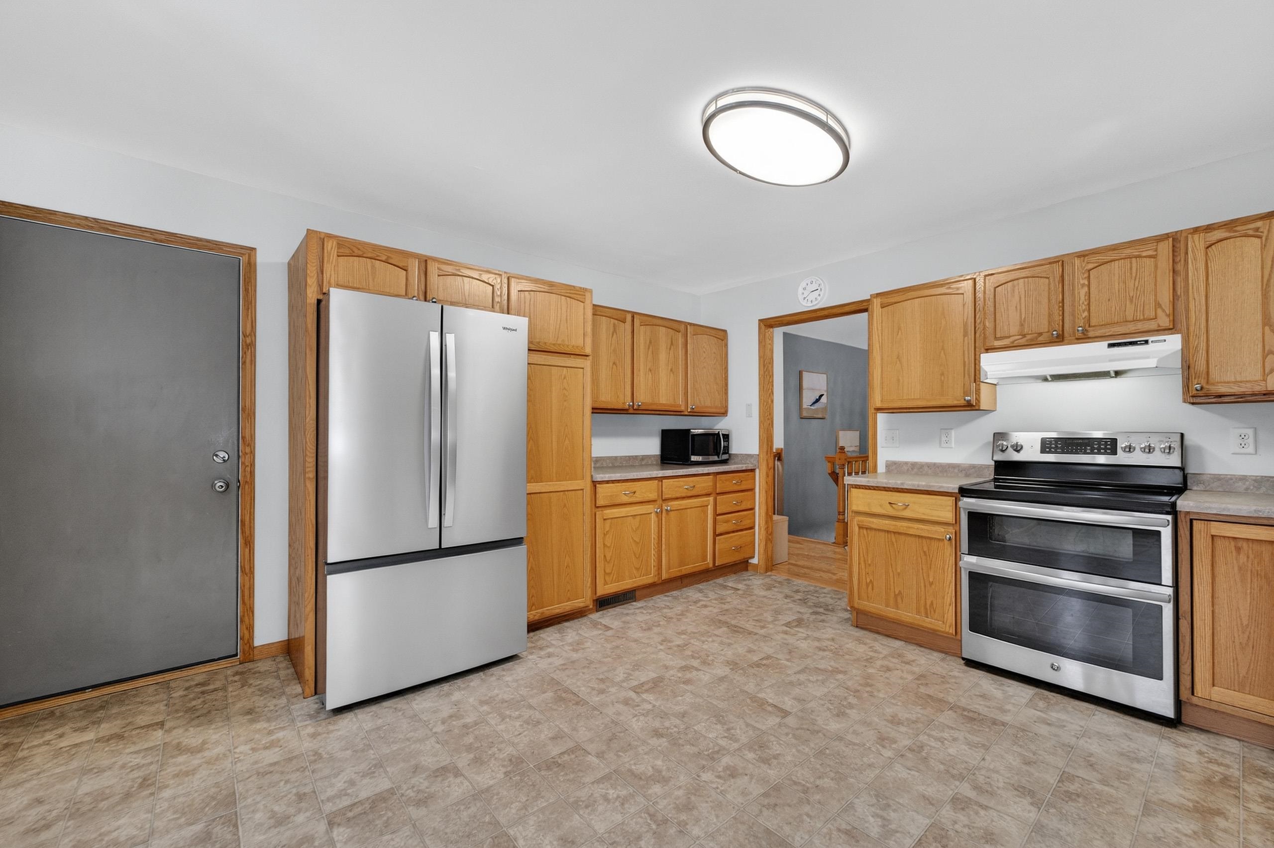 6683 Cheddar Crest Sun Prairie, WI 53590 - Photo 14 of 51