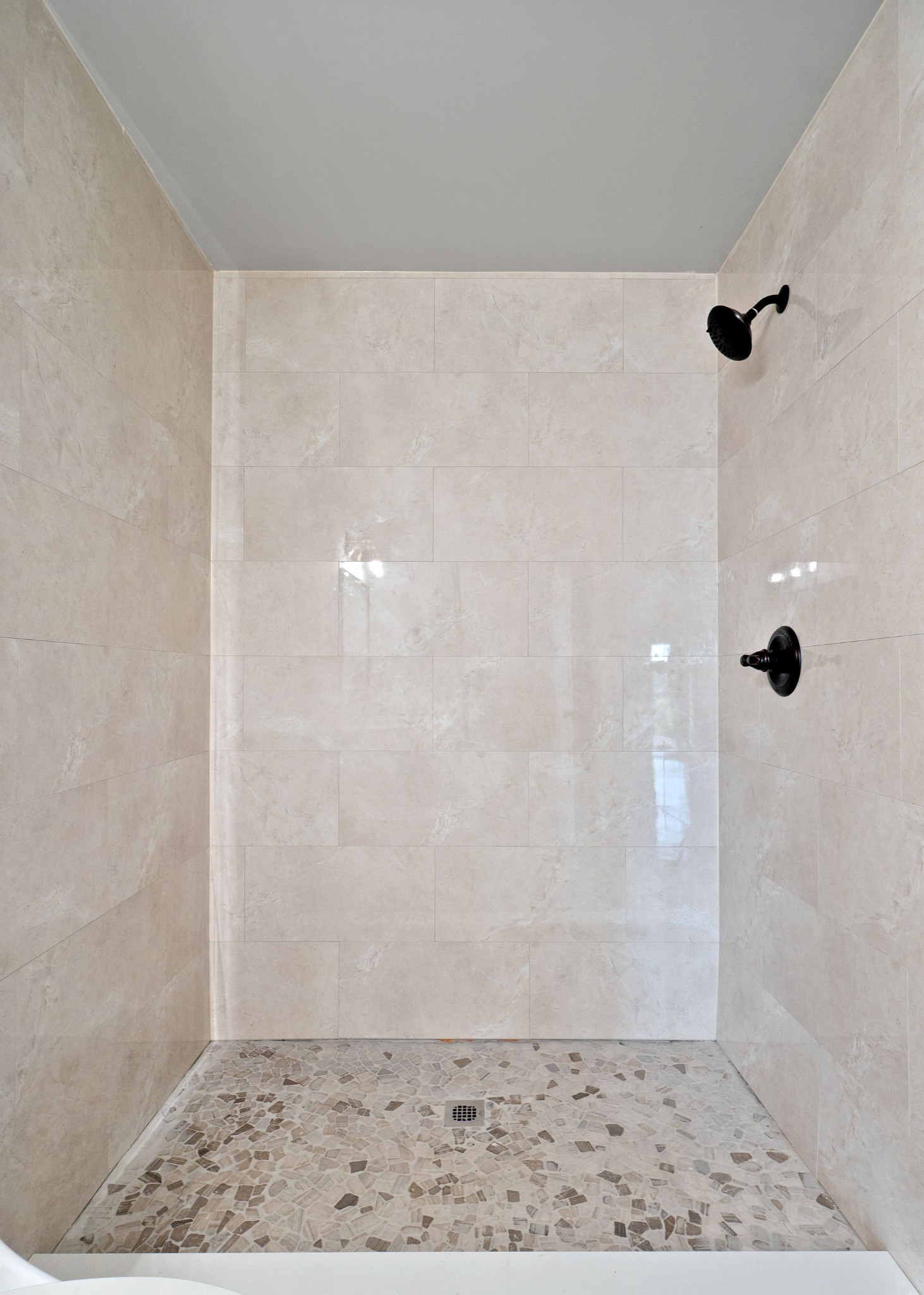 1124 Dale Ridge Road Dowelltown, TN 37059 - Photo 20 of 69 a view of a bathroom