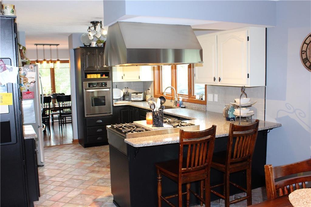 437 Cobblestone Road Avon, IN 46123 - Photo 11 of 41 Gallery Image 11