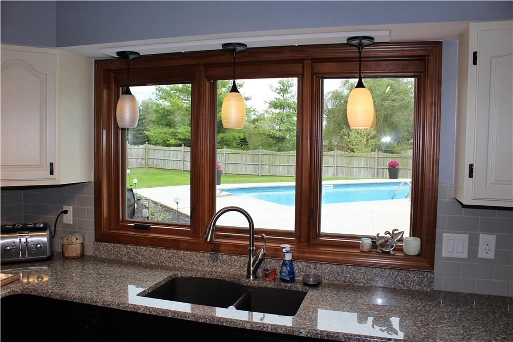 437 Cobblestone Road Avon, IN 46123 - Photo 15 of 41 Gallery Image 15