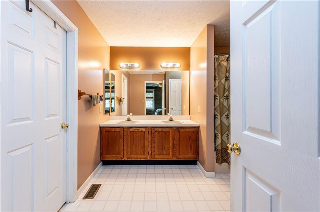 770 Altman Street Irwin, PA 15642 - Photo 26 of 39