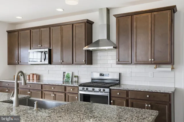 $1,195,000 | 454 East Delp Road, Lancaster, PA 17601