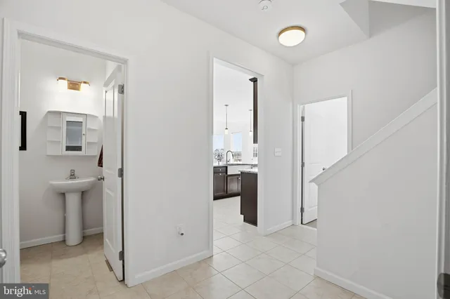 $1,195,000 | 454 East Delp Road, Lancaster, PA 17601