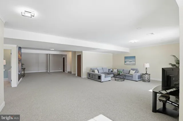 $1,195,000 | 454 East Delp Road, Lancaster, PA 17601