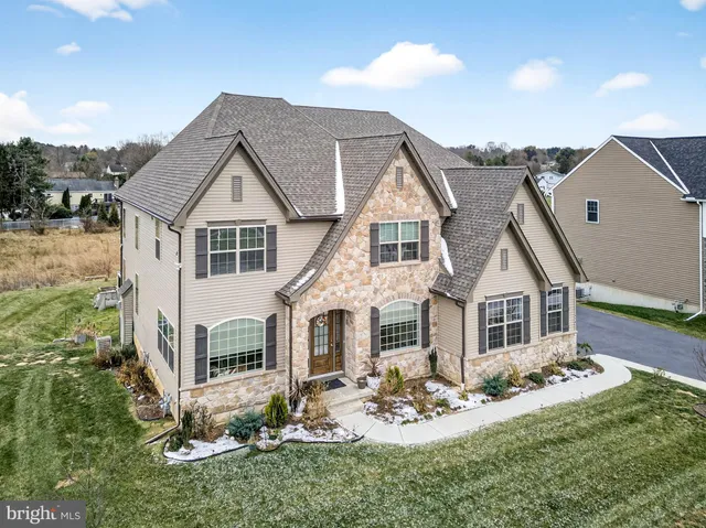 $1,195,000 | 454 East Delp Road, Lancaster, PA 17601