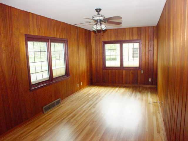 2327 Canterbury Road Columbus, OH 43221 - Photo 3 of 8 Additional Photo