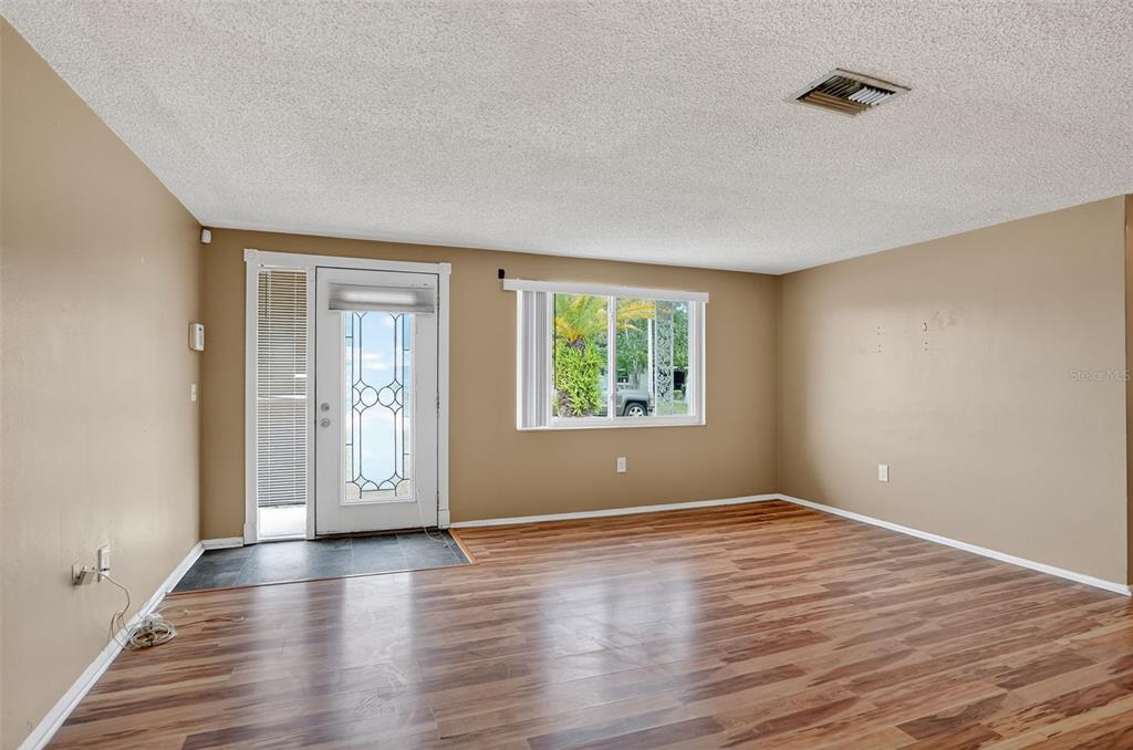 10800 Leeds Road Port Richey, FL 34668 - Photo 2 of 14