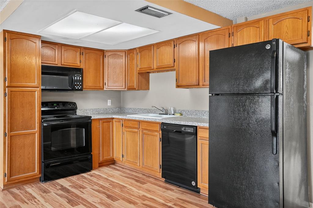 10800 Leeds Road Port Richey, FL 34668 - Photo 5 of 14