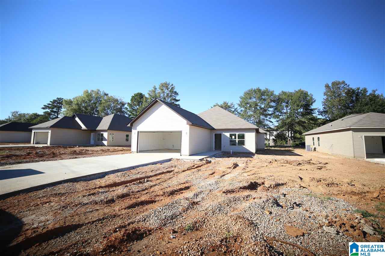 83 Carriage House Road Southwest Bessemer, AL 35022 - Photo 3 of 17
