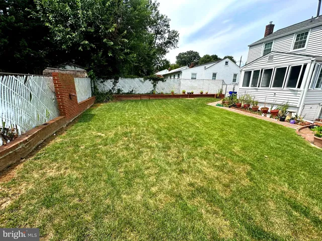 $3,000 | 5209 Mineola Road, College Park, MD 20740