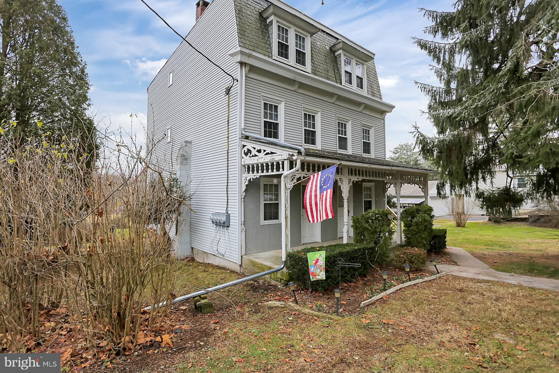 747 Freemansville Road Reading, PA 19607 - Photo 3 of 25 Gallery Image 3
