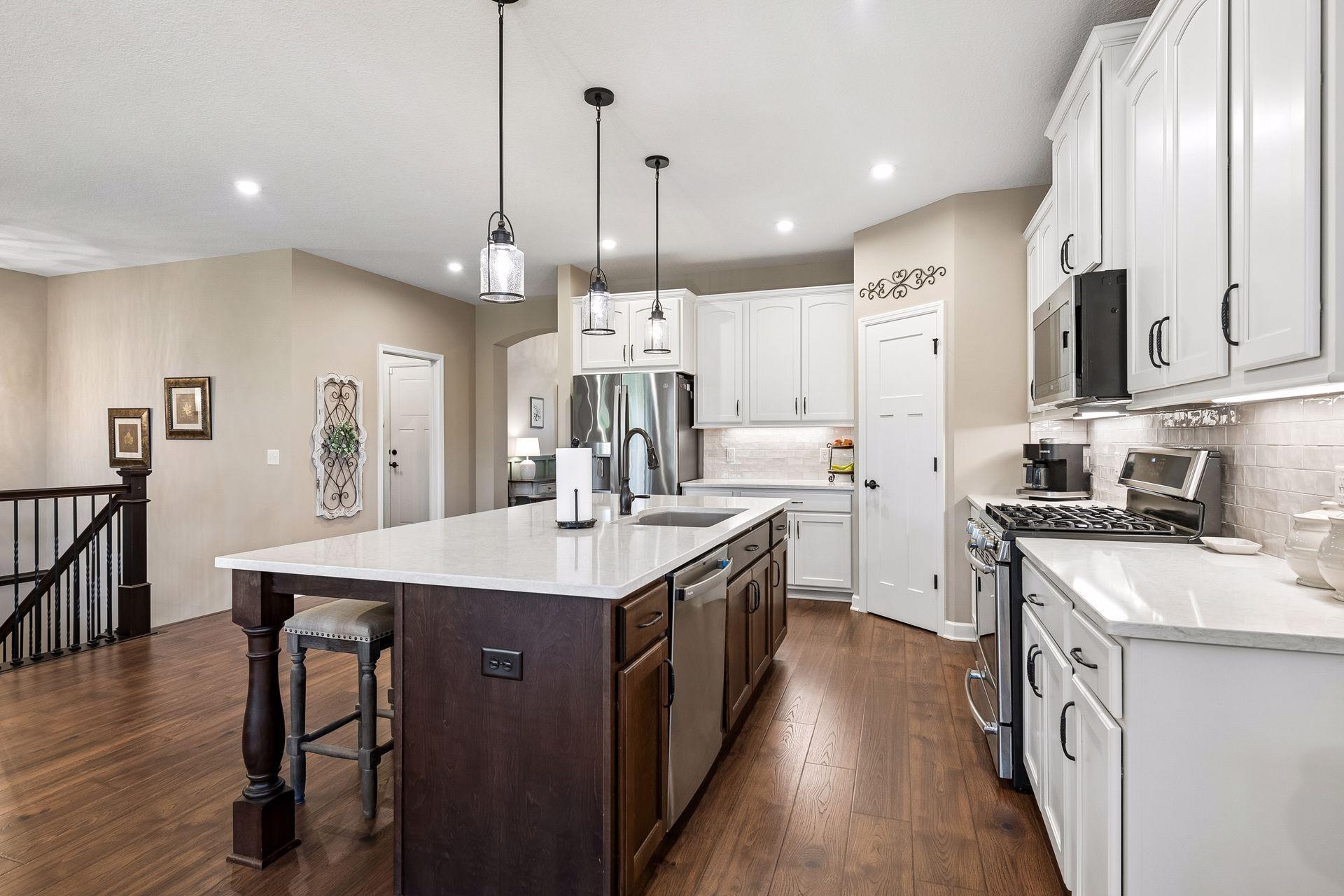 13687 Wildflower Way Prior Lake, MN 55372 - Photo 5 of 47
