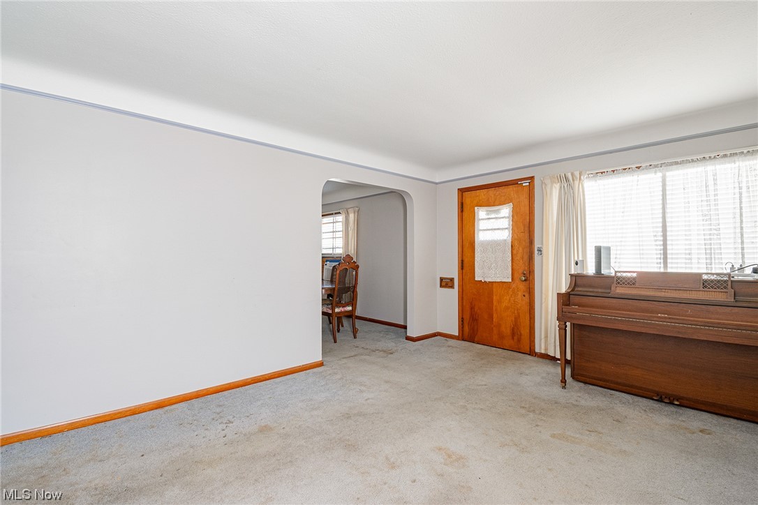 11000 McCracken Road Cleveland, OH 44125 - Photo 5 of 32