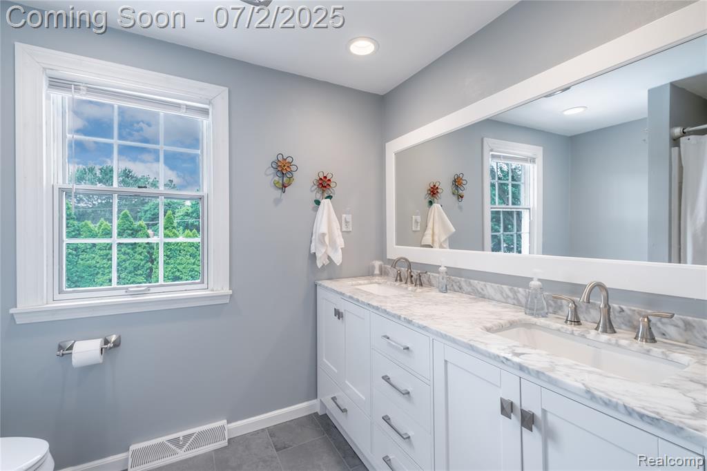 11216 Old Bridge Road Grand Blanc, MI 48439 - Photo 12 of 29 Gallery Image 12
