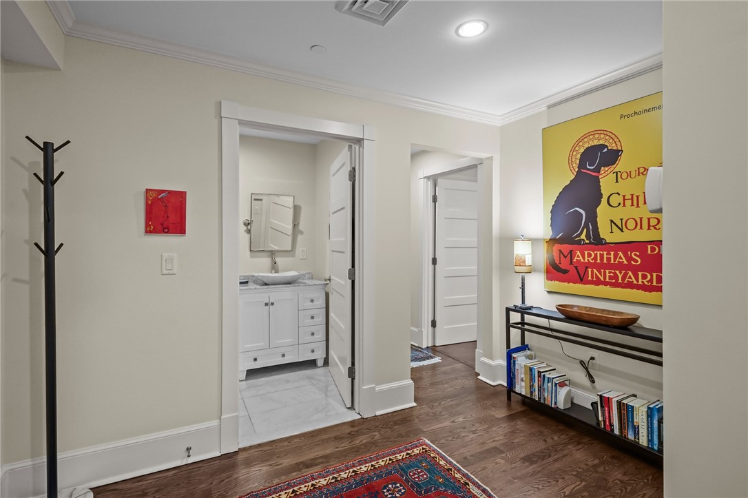 423 Hope Street, Unit 1A Bristol, RI 02809 - Photo 18 of 45 Entry