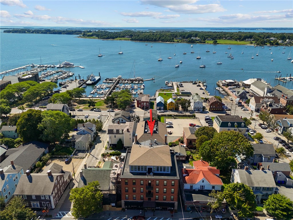 423 Hope Street, Unit 1A Bristol, RI 02809 - Photo 3 of 45 Downtown Bristol Location