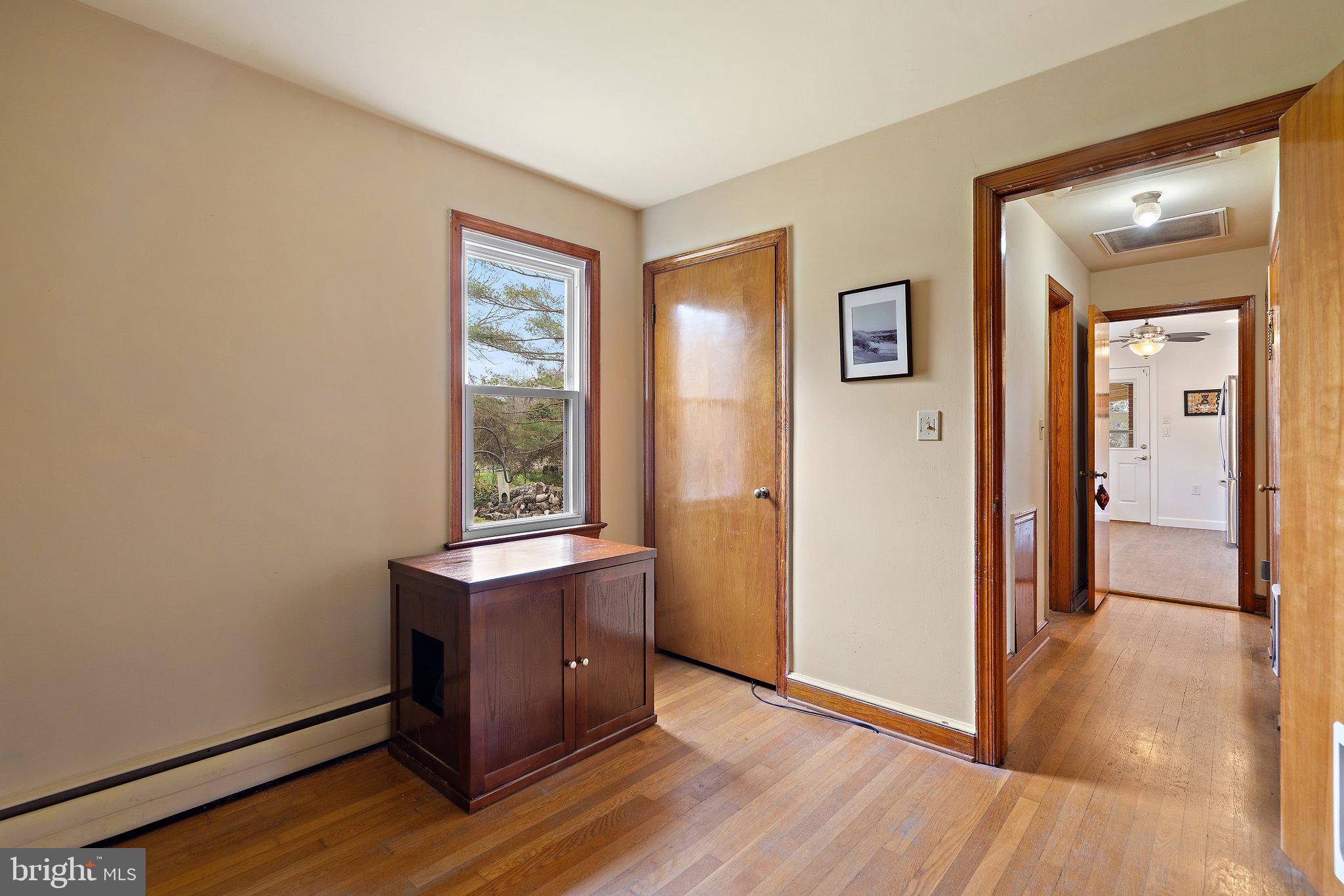 8437 Meetze Road Warrenton, VA 20187 - Photo 14 of 39 Office/den