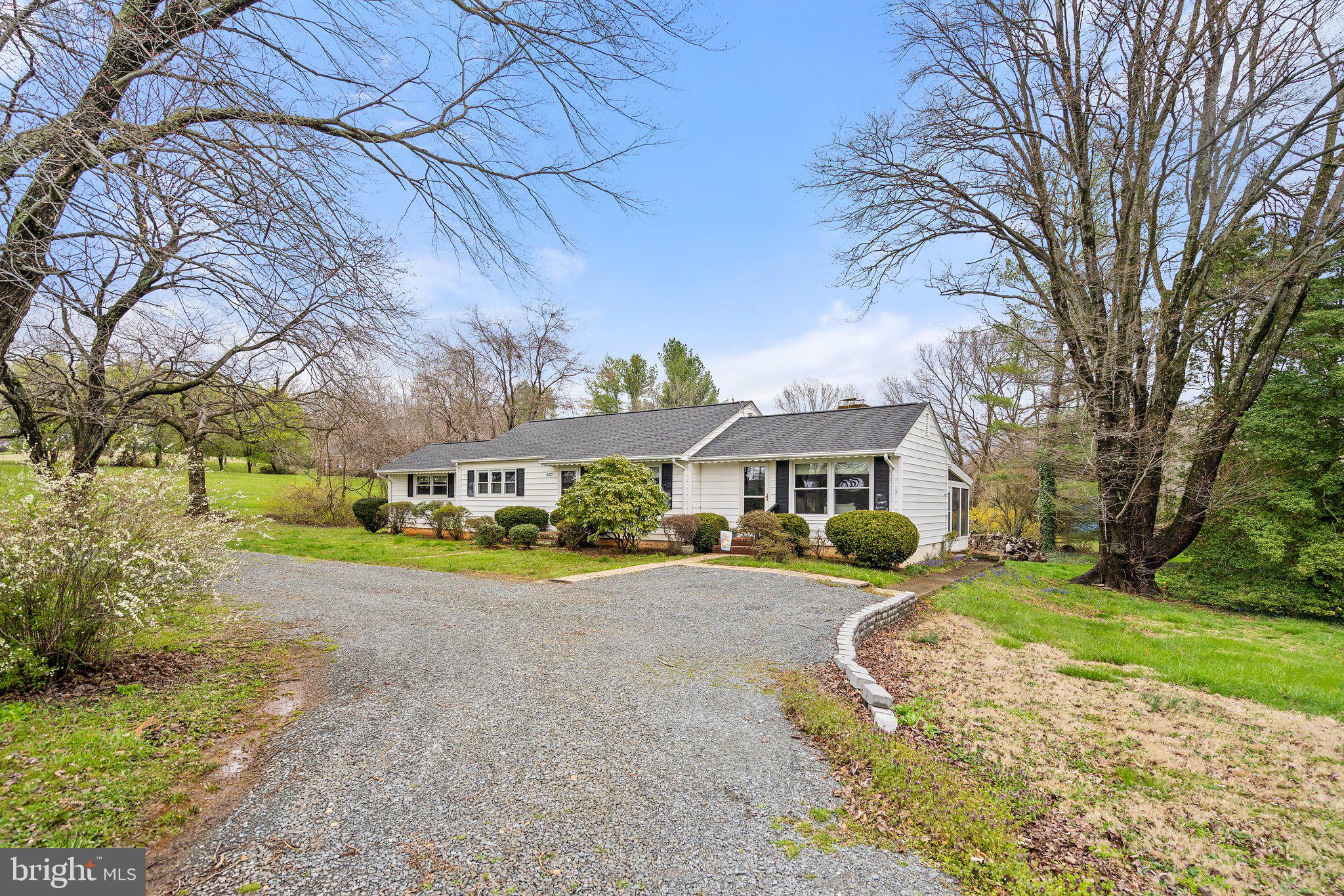 8437 Meetze Road Warrenton, VA 20187 - Photo 3 of 39 Gallery Image 3