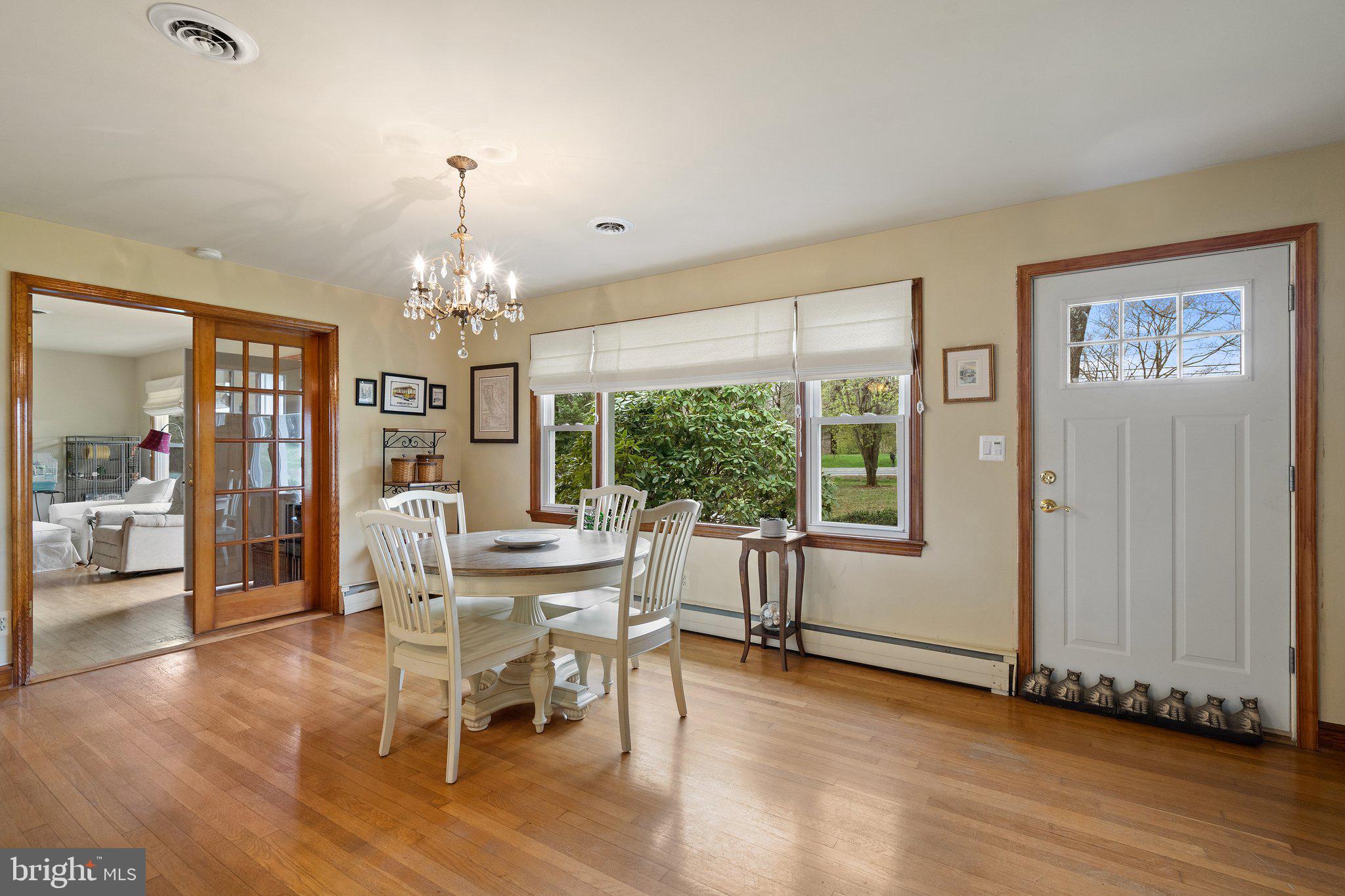 8437 Meetze Road Warrenton, VA 20187 - Photo 6 of 39 Dining room