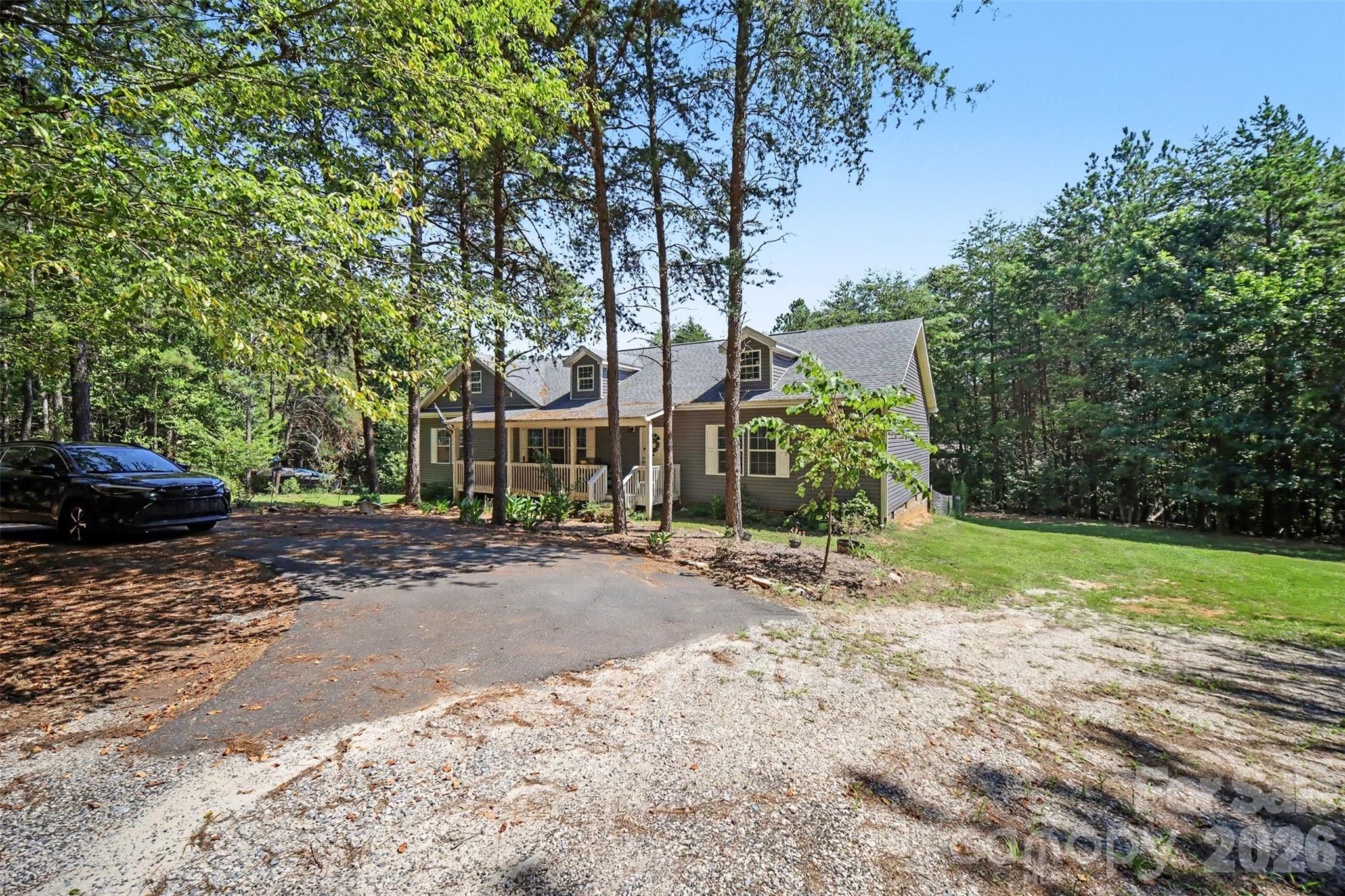 2702 Henry's Knob Road Clover, SC 29710 - Photo 8 of 44 Gallery Image 8