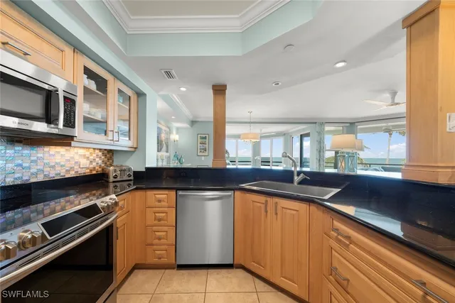 $2,694,000 | 1602 Lands End Village, Captiva, FL 33924